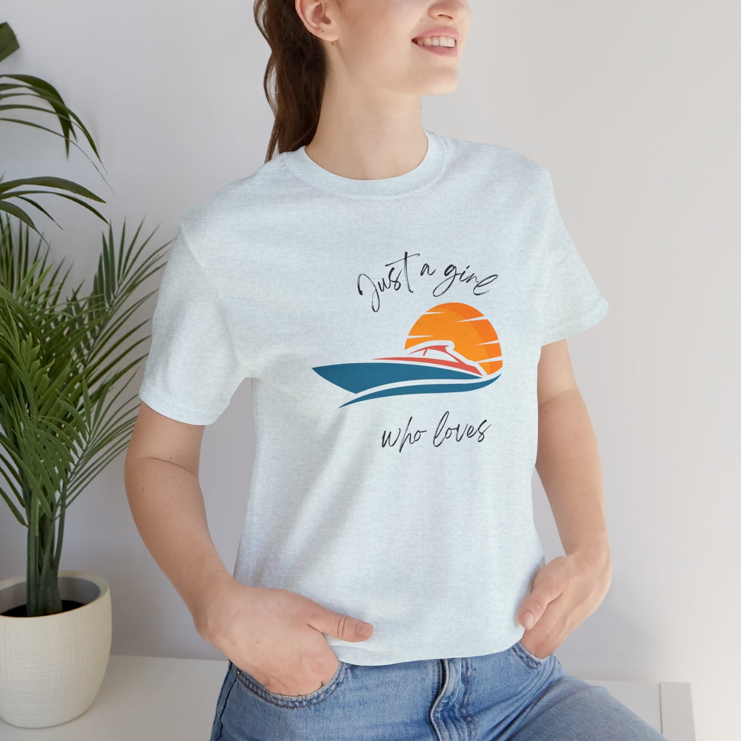 Just A Girl Who Loves Boating, Unisex T-shirt